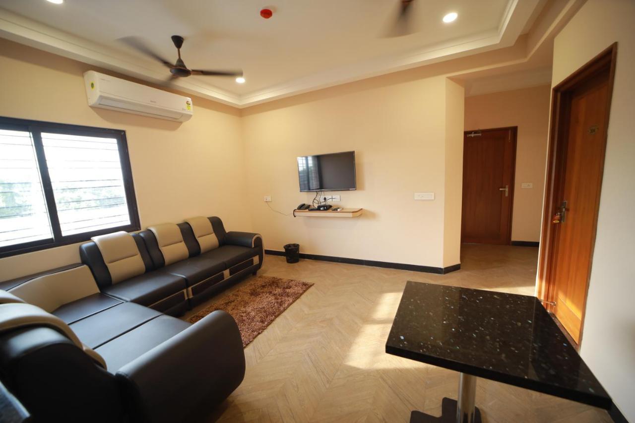 Majestic Hotel Madurai Exterior photo