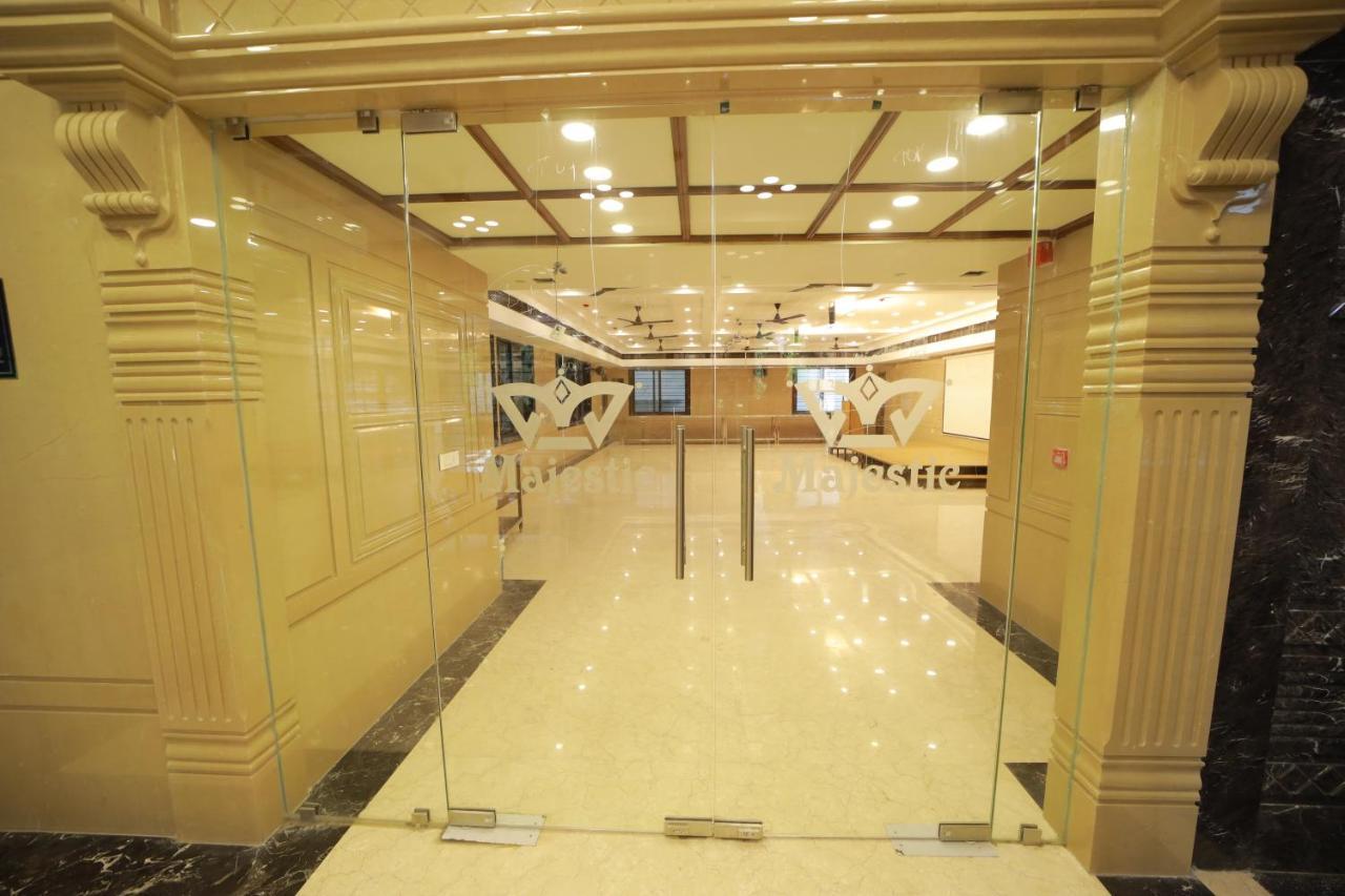 Majestic Hotel Madurai Exterior photo