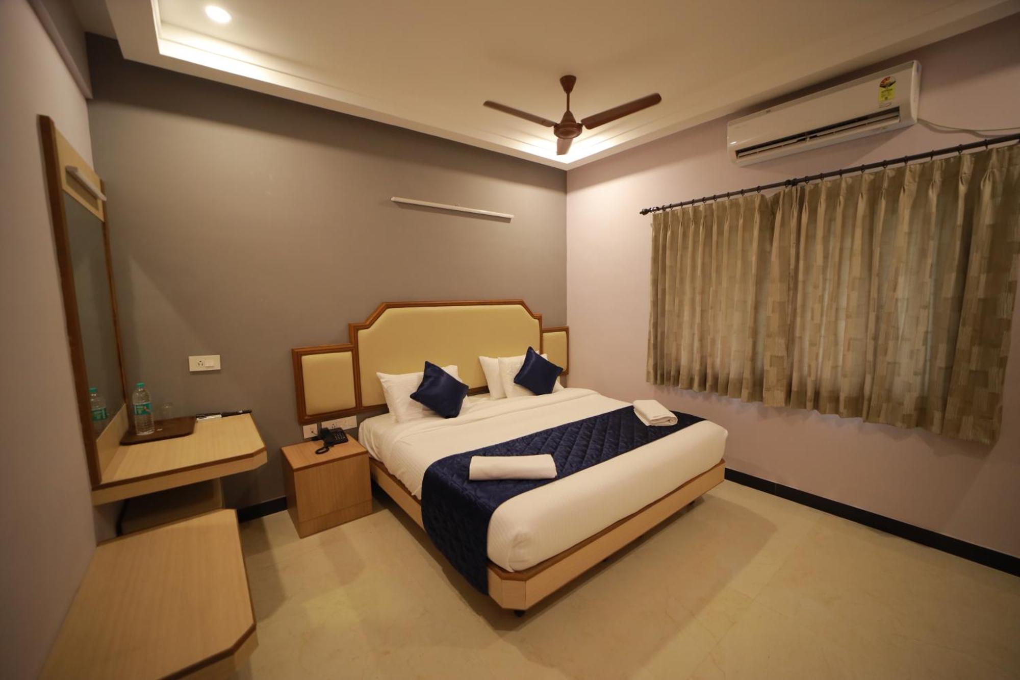 Majestic Hotel Madurai Exterior photo